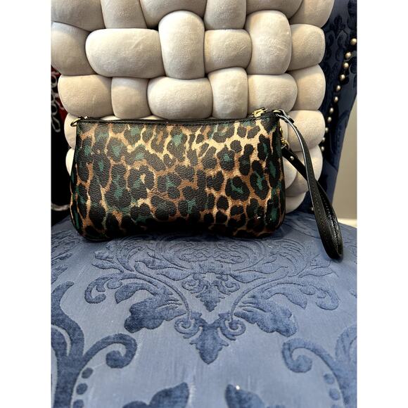 Coach Teal Blue Green Ocelot Leopard Print Wristlet - Picture 2 of 5